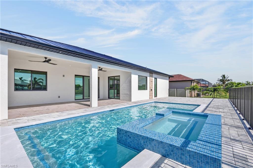 2525 Surfside BLVD photo 30