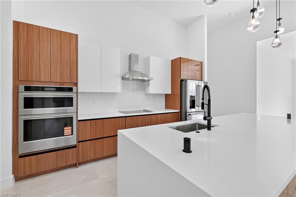 2525 Surfside BLVD photo 8