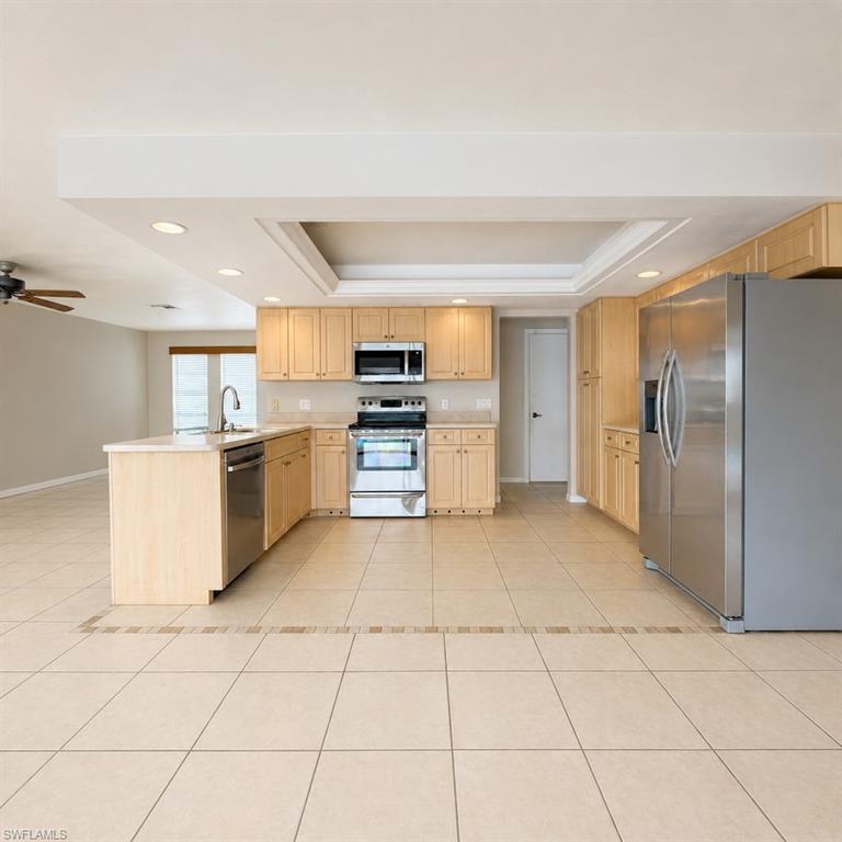 1429 SE 31st TER photo 6