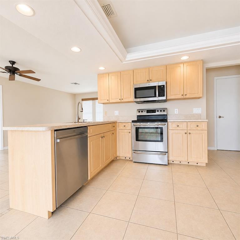 1429 SE 31st TER photo 7