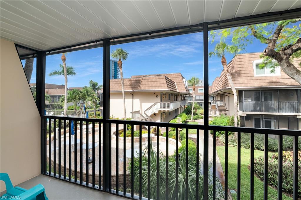 87 Collier BLVD J18