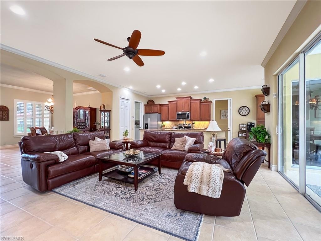 3290 Shady Bend WAY