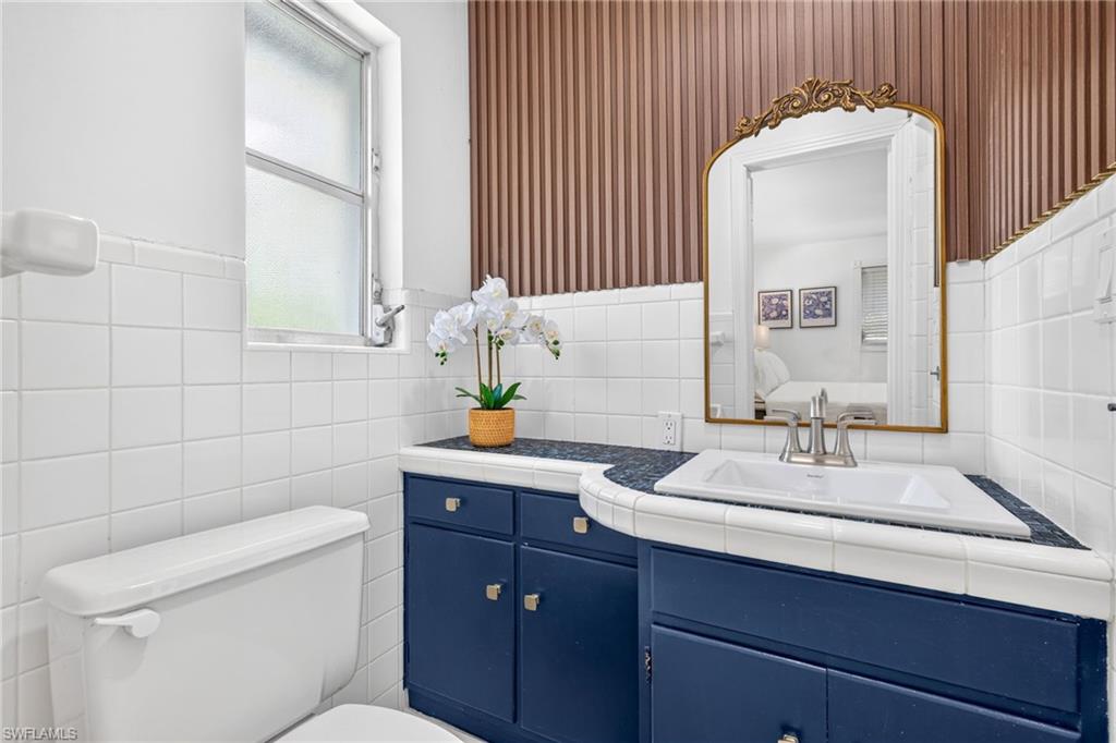Guest Bath 2
