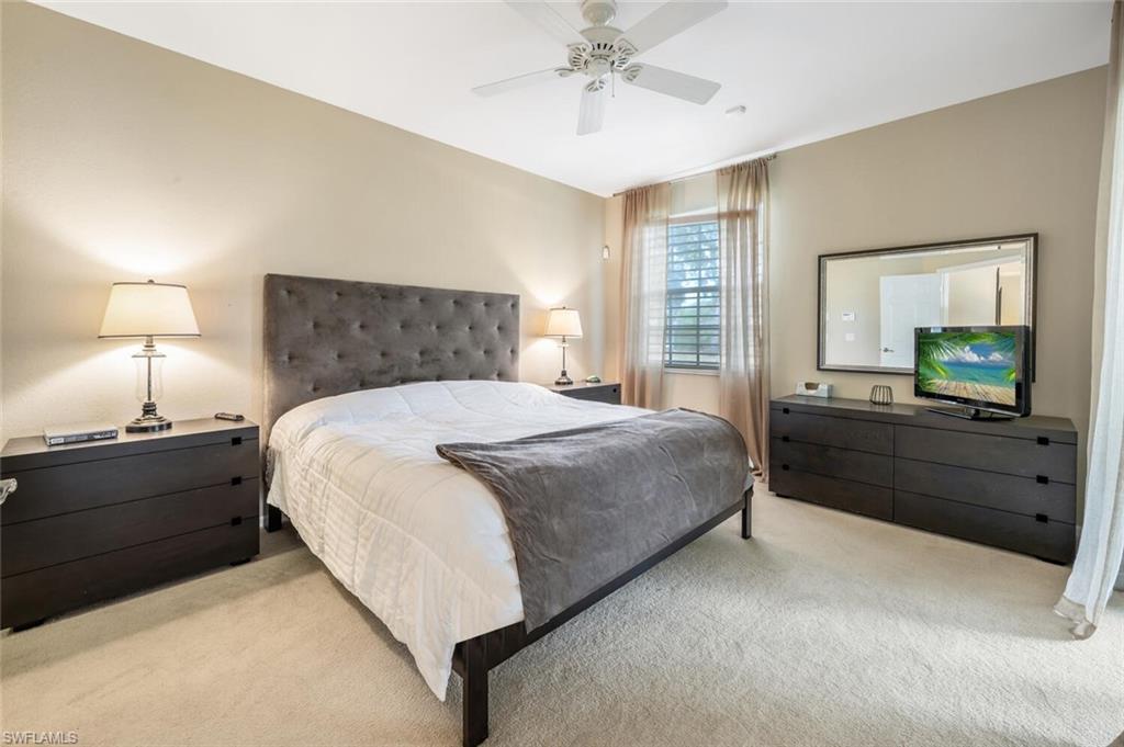 Primary Bedroom/King Bed