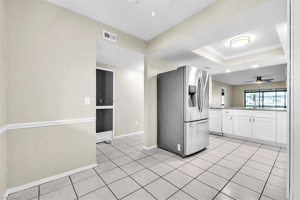 4719 SE 17th PL 105 photo 17