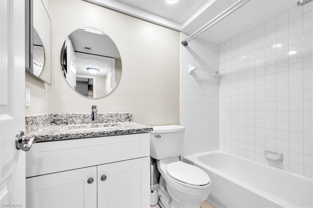4719 SE 17th PL 105 photo 26