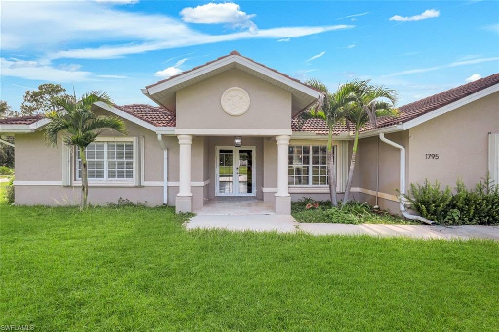 1795 Desoto BLVD S