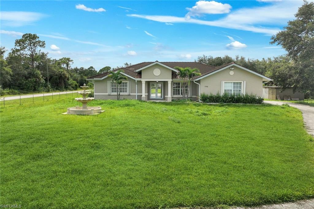 1795 Desoto BLVD S