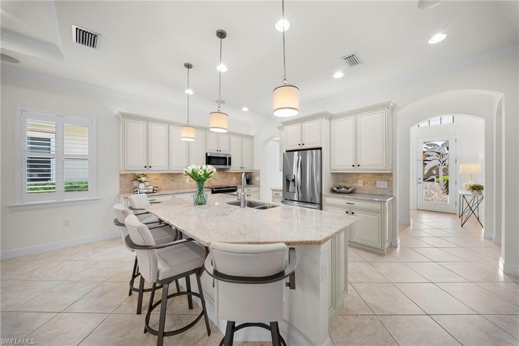 10238 Ashbrook CT photo 9