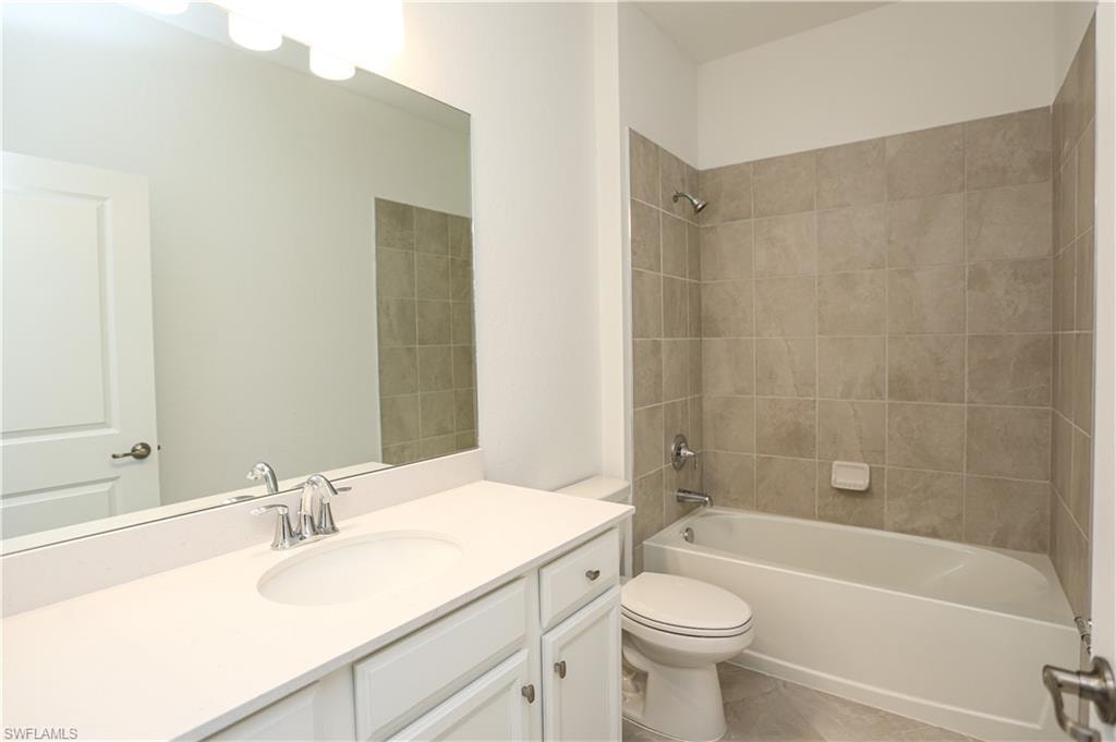 2599 Vine AVE photo 26