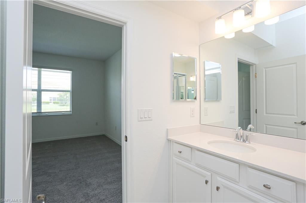 2599 Vine AVE photo 22