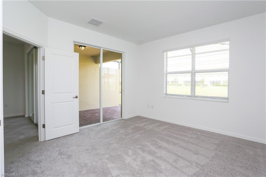 2599 Vine AVE photo 18