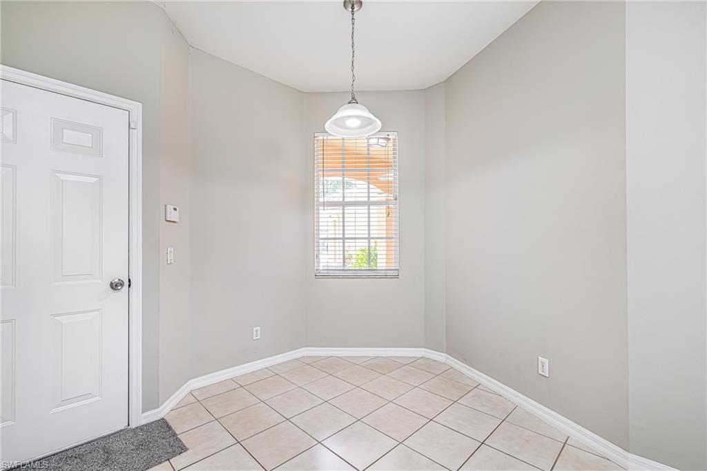 9812 Foxhall WAY 5 photo 11