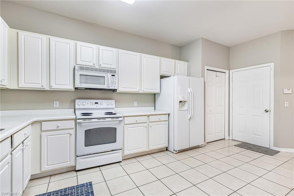 9812 Foxhall WAY 5 photo 8