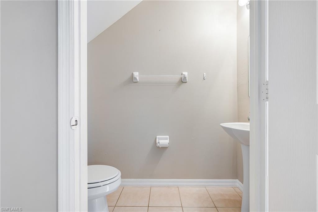 9812 Foxhall WAY 5 photo 21