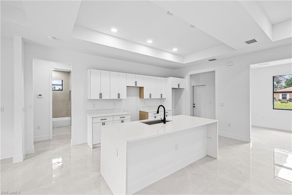 309 Radium AVE photo 6