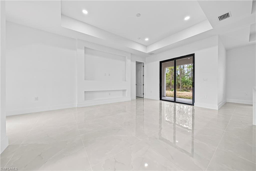 309 Radium AVE