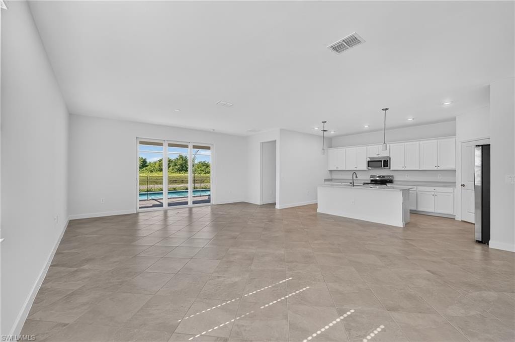 20327 Copperhead DR photo 11