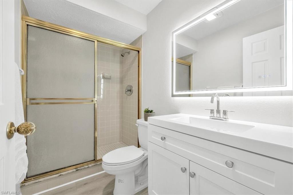 3631 SE 10th AVE 201 photo 24