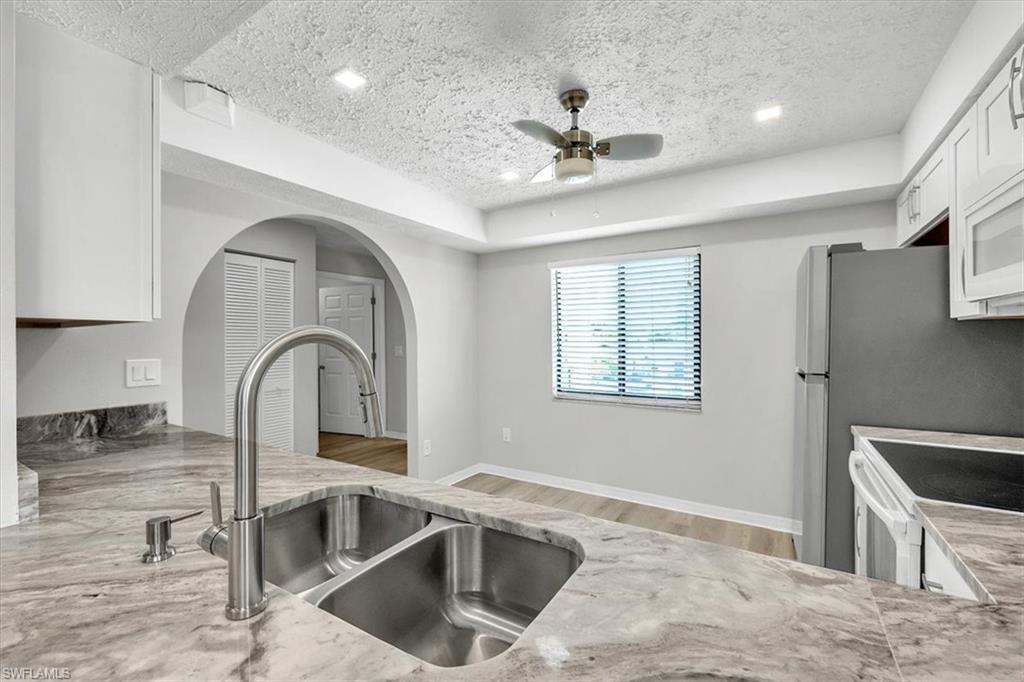 3631 SE 10th AVE 201 photo 19