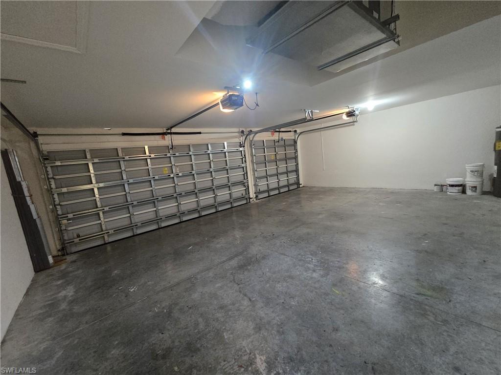 329 SW 21st LN photo 36