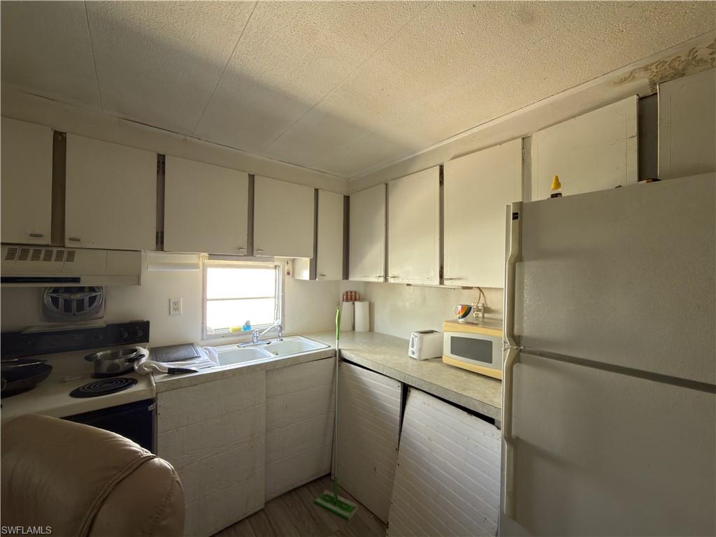 109 Enchanting BLVD