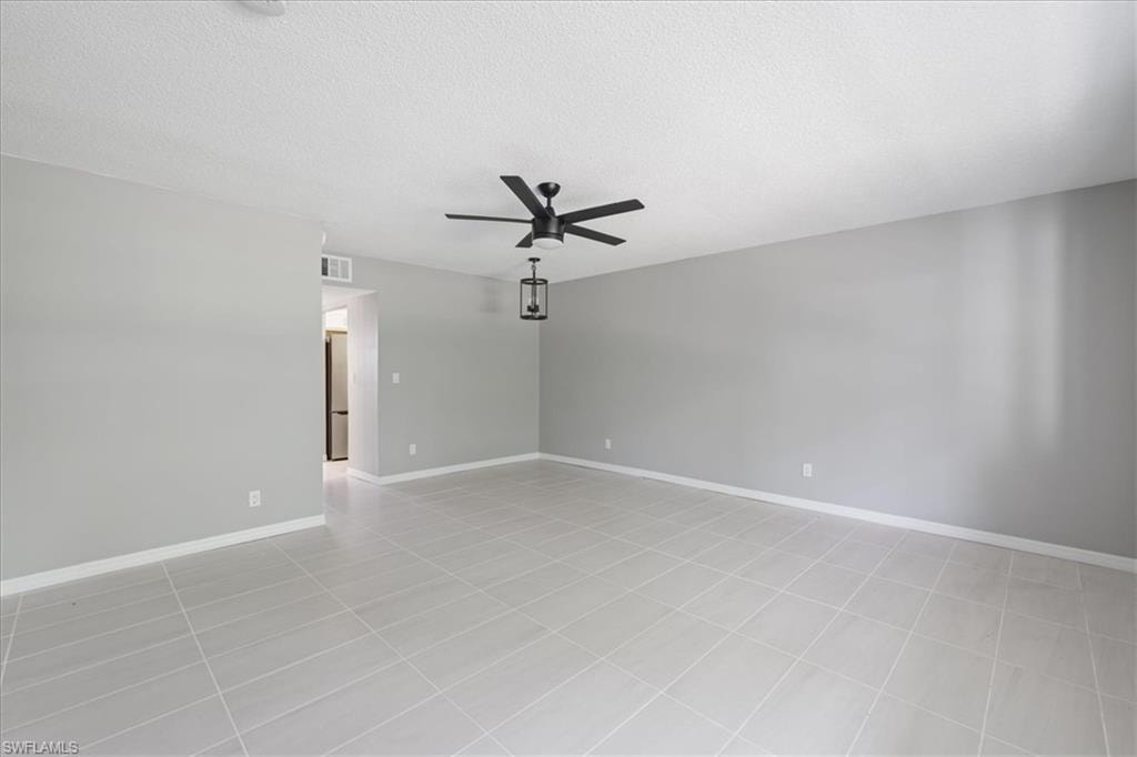 3225 E Riverside DR 63F photo 6