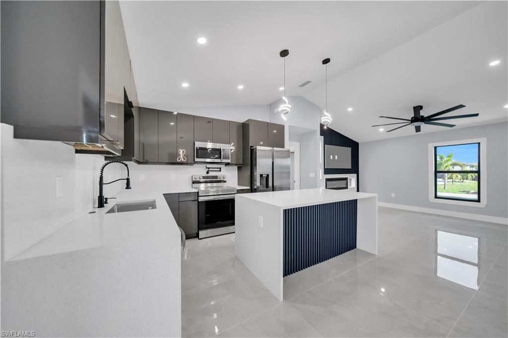2021 NE 24th TER photo 9