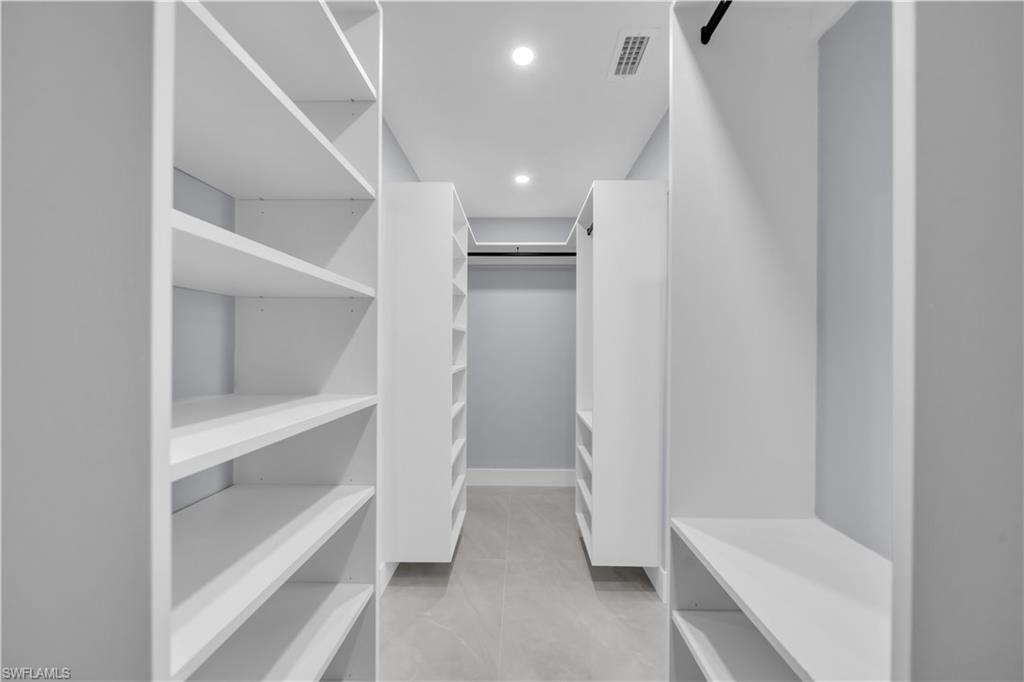 2021 NE 24th TER photo 18