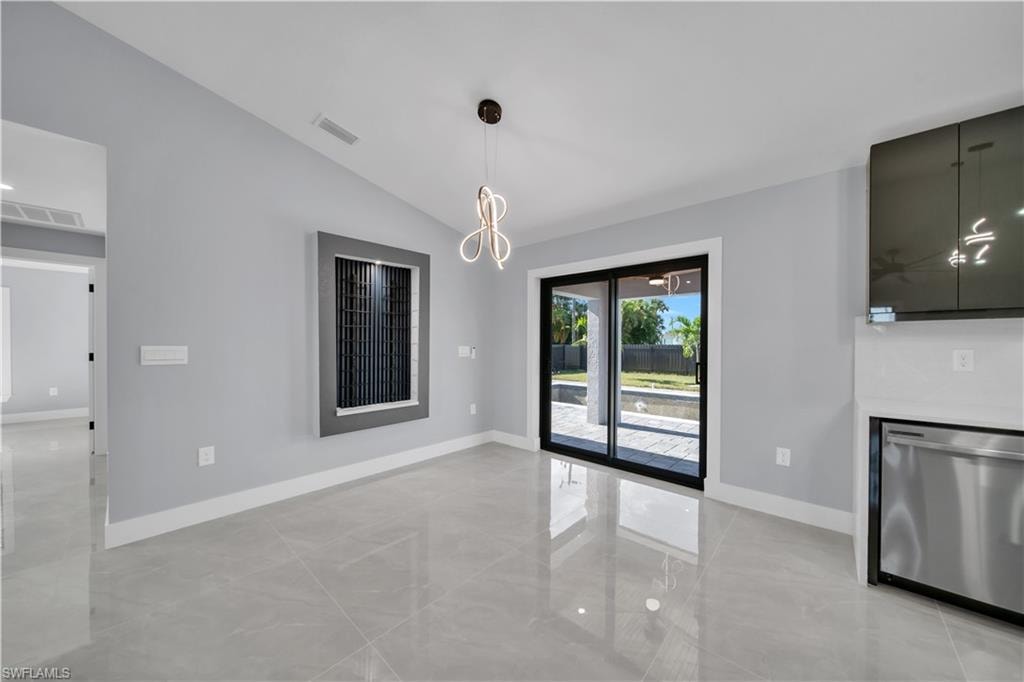 2021 NE 24th TER photo 11