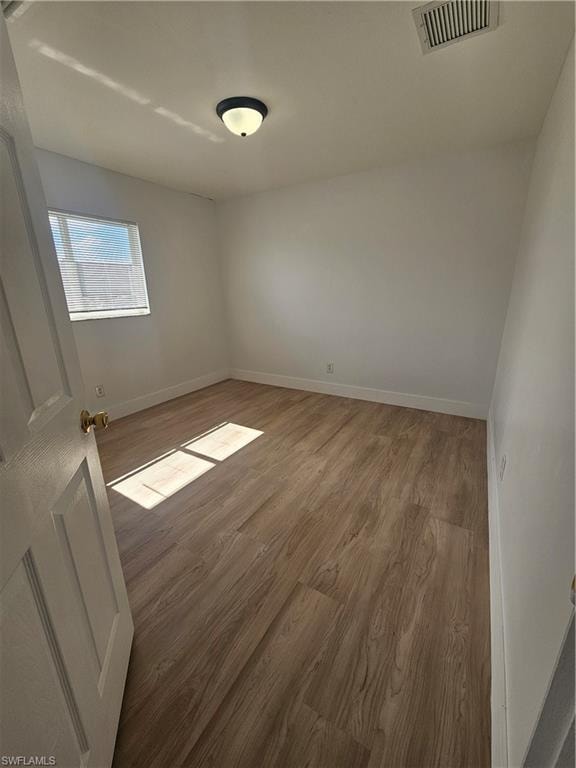 1247 Bacon AVE B photo 8