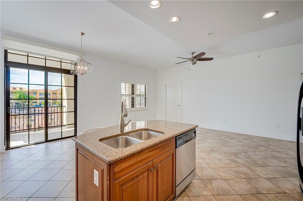 5060 Annunciation CIR 6204 photo 7
