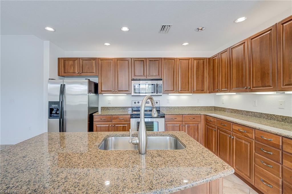 5060 Annunciation CIR 6204 photo 8