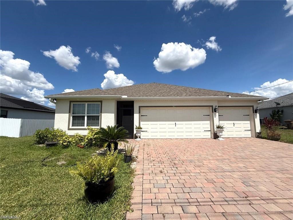 635 NE 6th PL