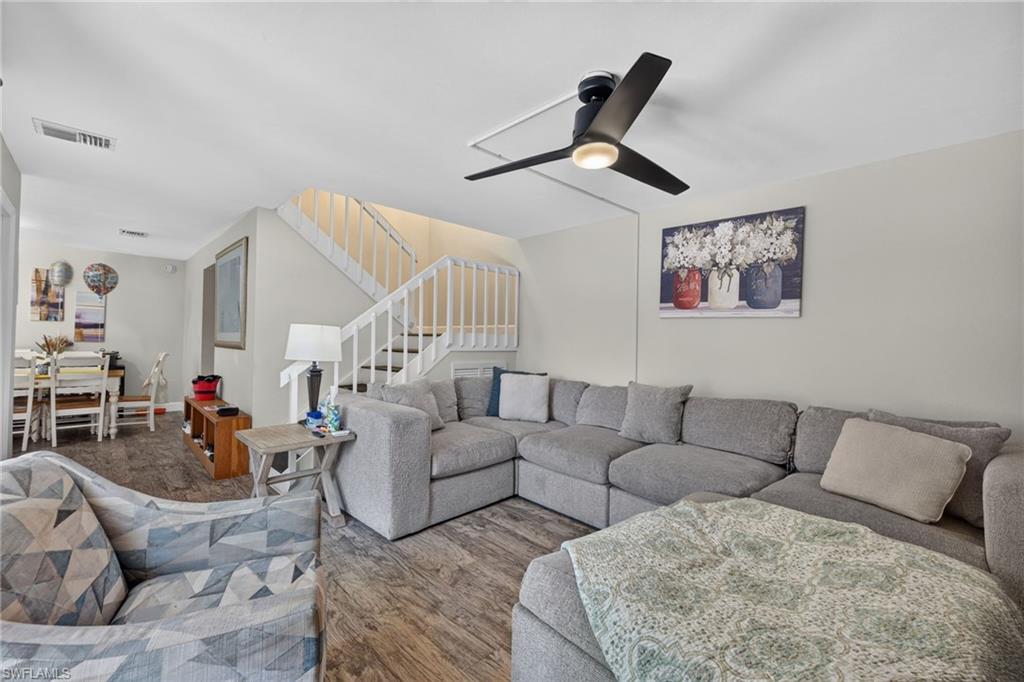 1448 Park Shore CIR 2 photo 6