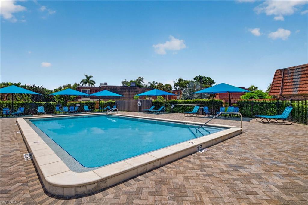 1448 Park Shore CIR 2 photo 24