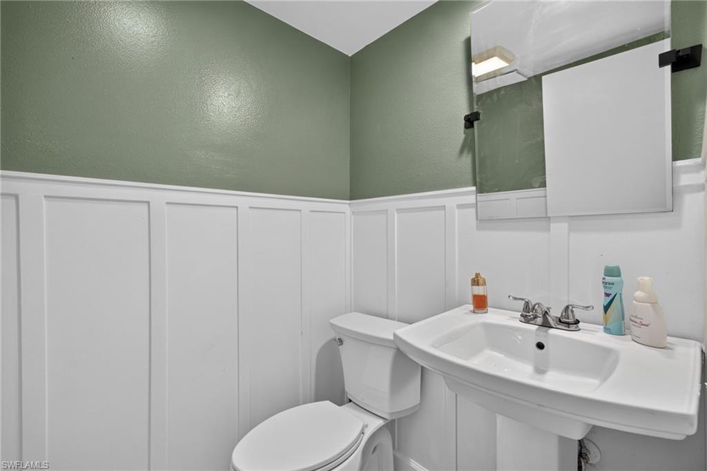 1448 Park Shore CIR 2 photo 19
