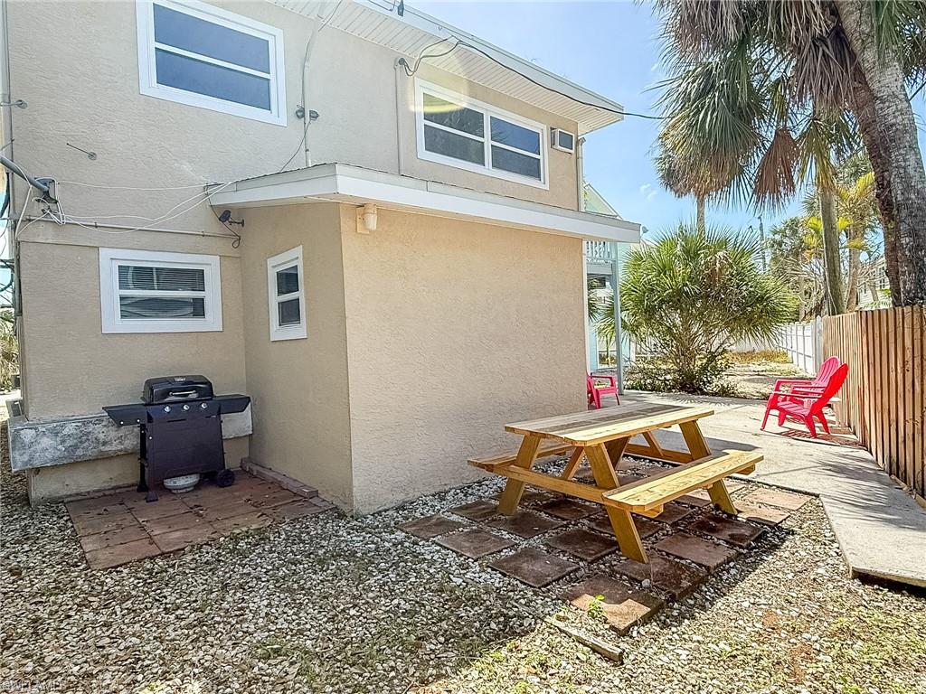229 Fairweather LN photo 6