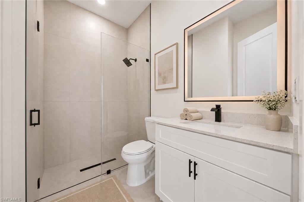 29 Trafalgar PKWY photo 22