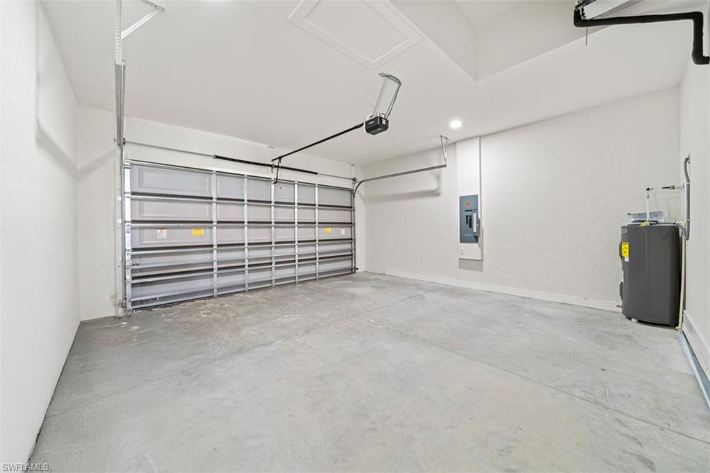 29 Trafalgar PKWY photo 38