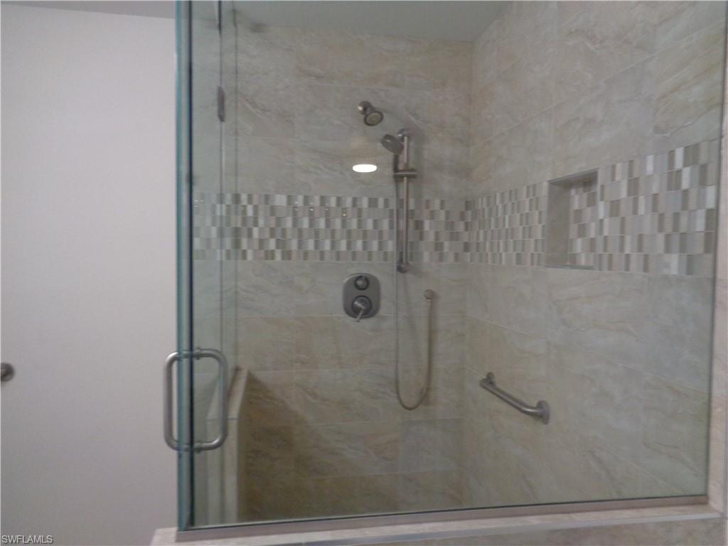 6429 Royal Woods DR photo 17