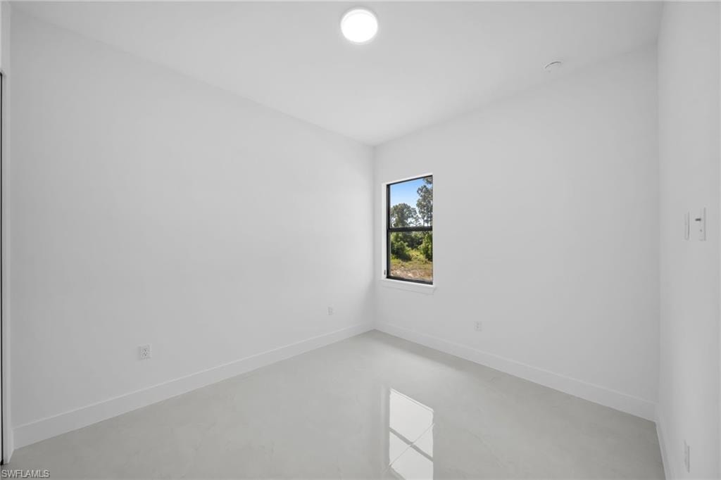 347 Columbus BLVD photo 9