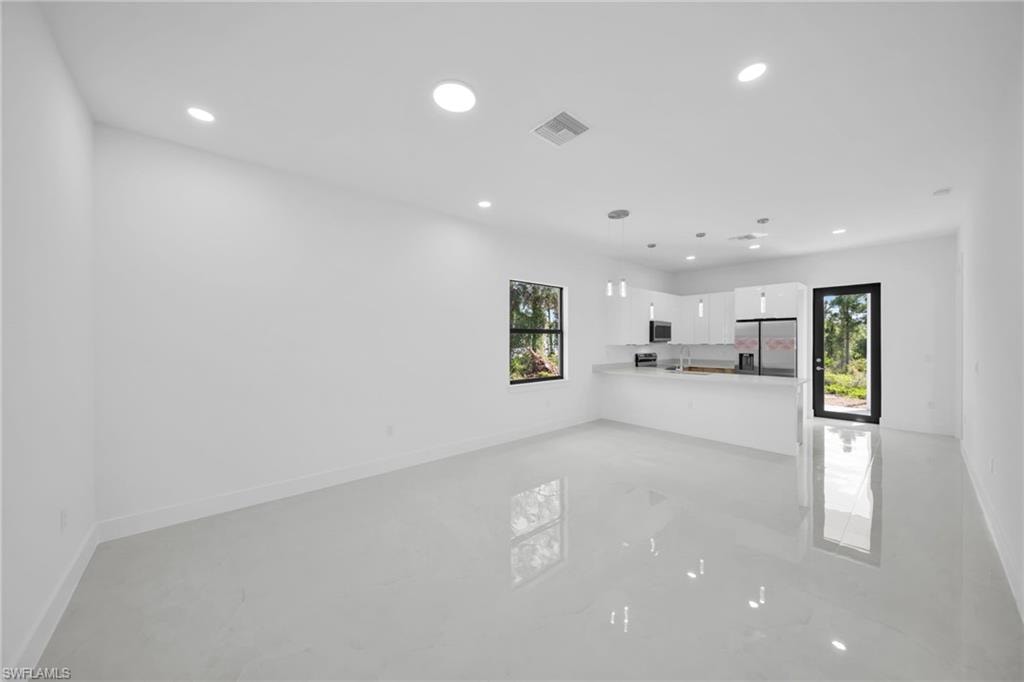 347 Columbus BLVD
