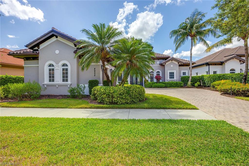 8902 Shenendoah CIR