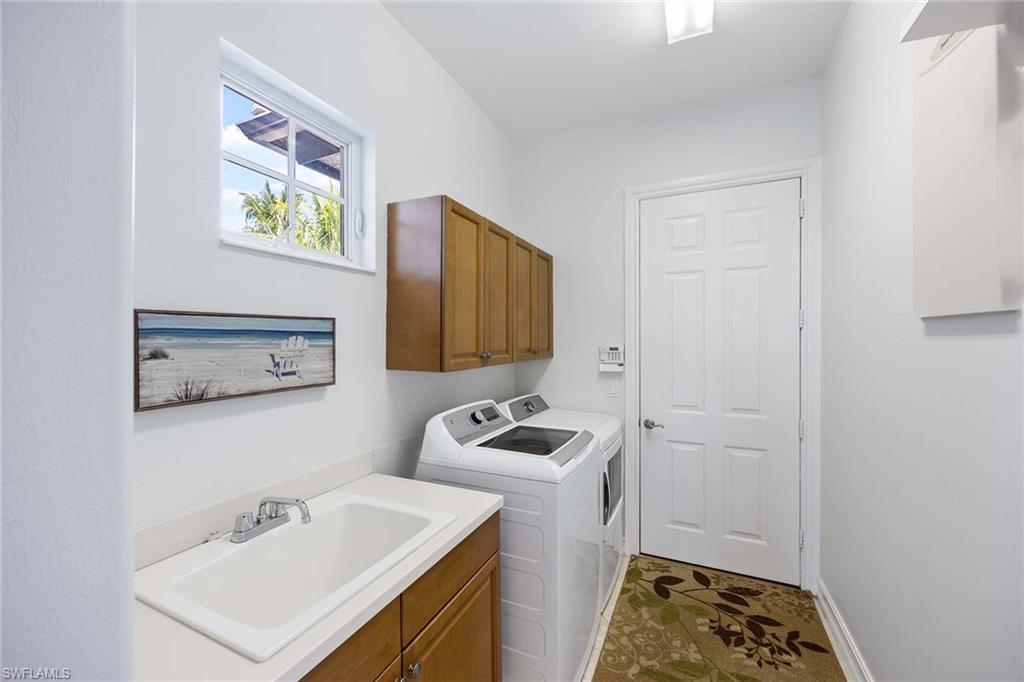 8902 Shenendoah CIR photo 20