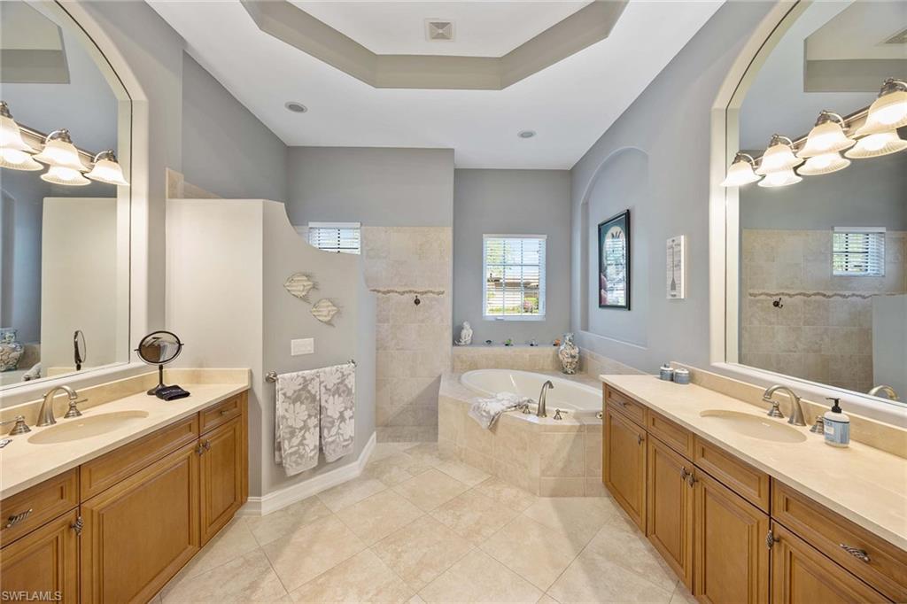8902 Shenendoah CIR photo 14