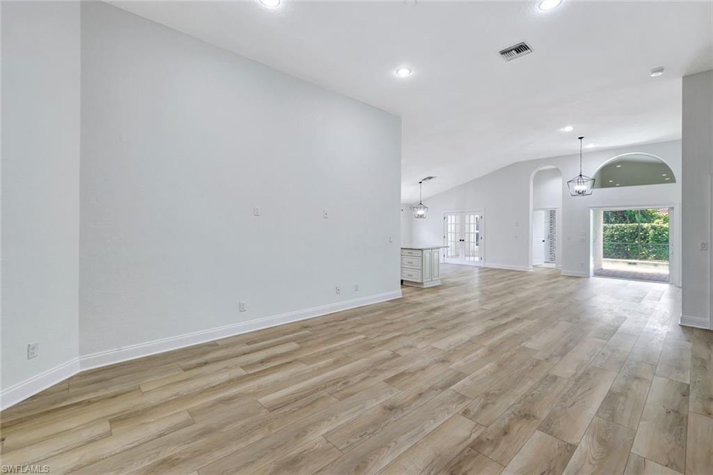 7052 Timberland CIR photo 7