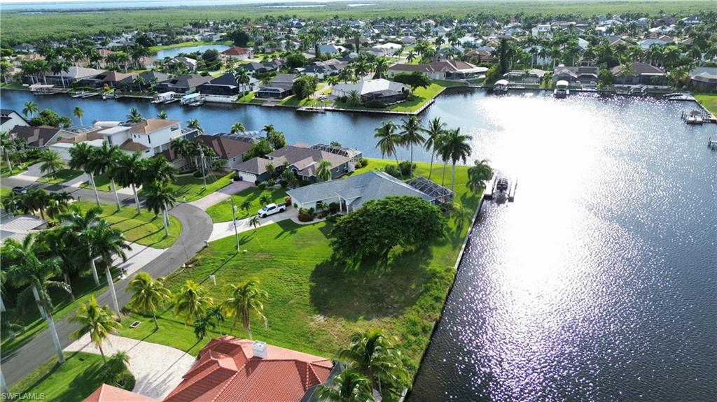 2525 SW 53rd TER