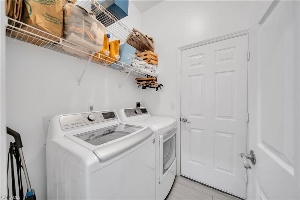 11142 Lakeland CIR photo 32