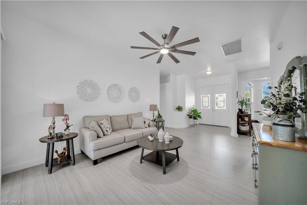 11142 Lakeland CIR photo 8
